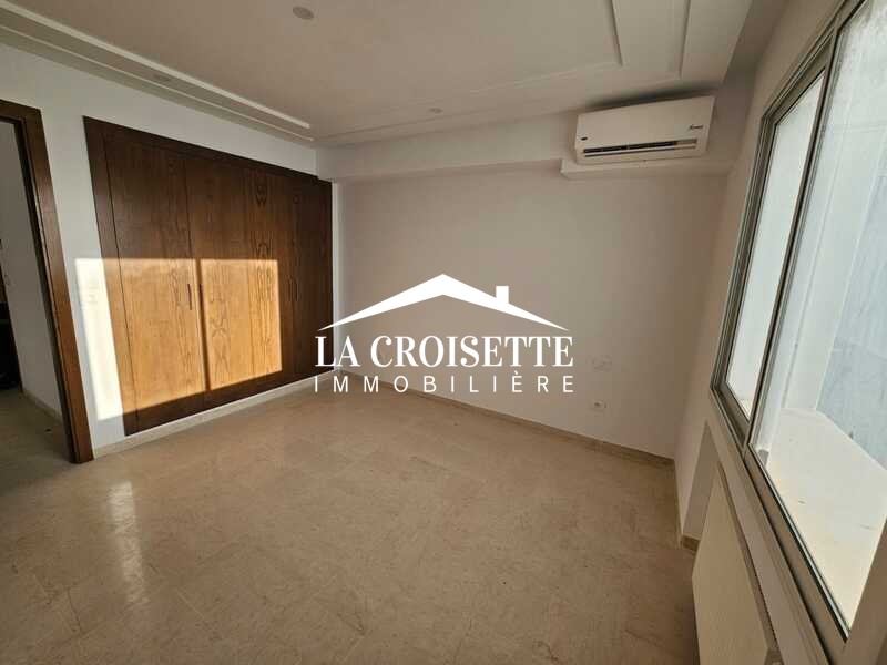 Appartement S+4 à Ain Zaghouan El Wahat